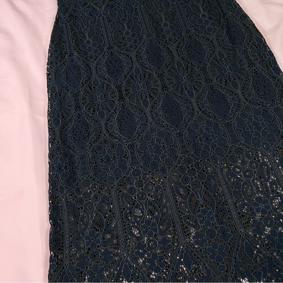 Francescas Elegant Teal Lace Dress - Picture 3 of 11